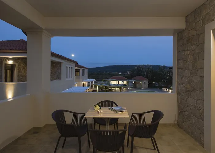 فندق Imathoessa 3*